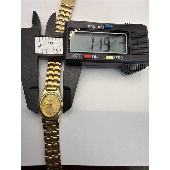 Seiko Watch Women 18mm Gold Dial Gold Tone Oval V401-5109 New Battery - Picture 6 of 6